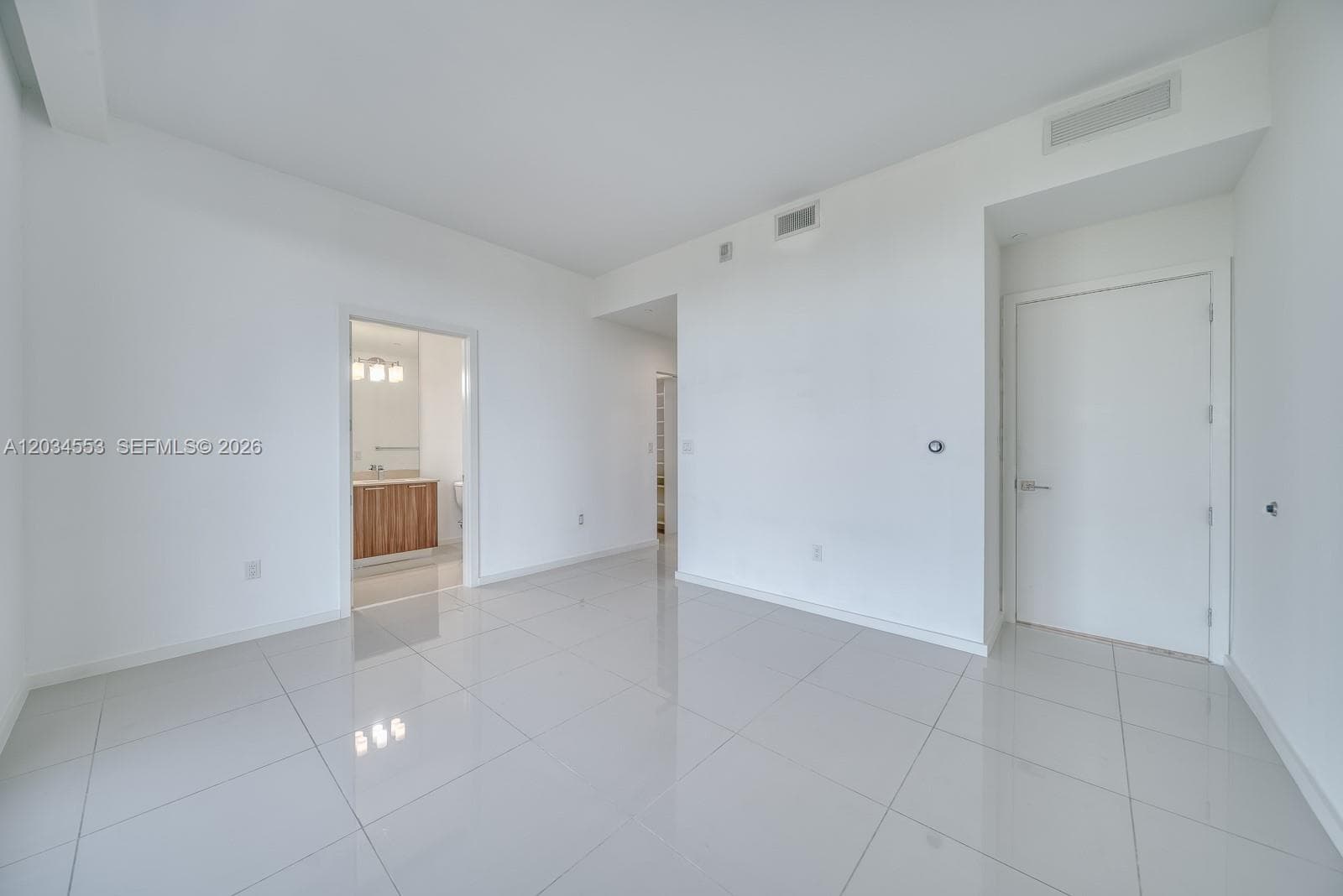 5252 NW 85th Ave, Doral FL 33178 — 10