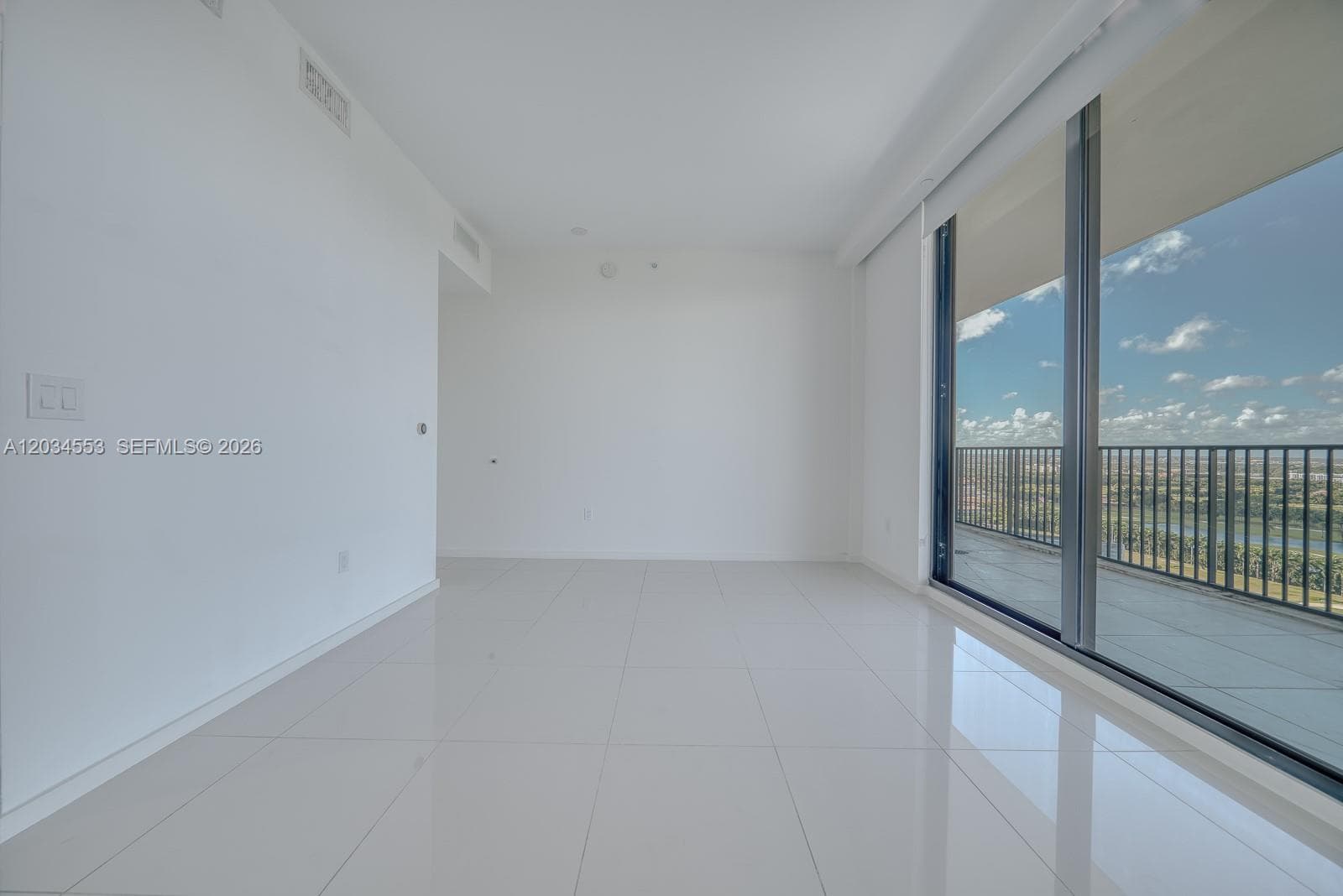 5252 NW 85th Ave, Doral FL 33178 — 11