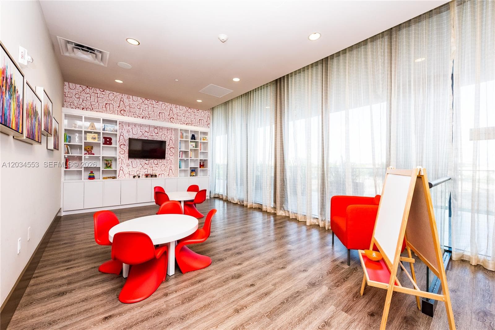 5252 NW 85th Ave, Doral FL 33178 — 25
