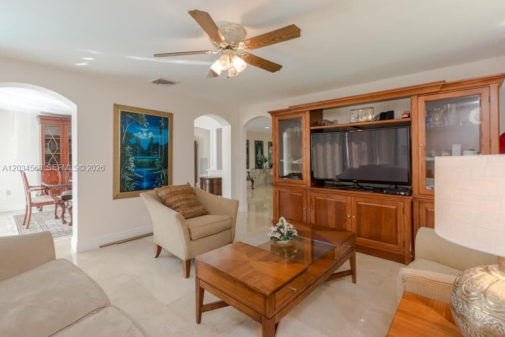 4950 San Amaro Dr, Coral Gables FL 33146 — 6