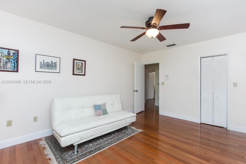 4950 San Amaro Dr, Coral Gables FL 33146 — 16