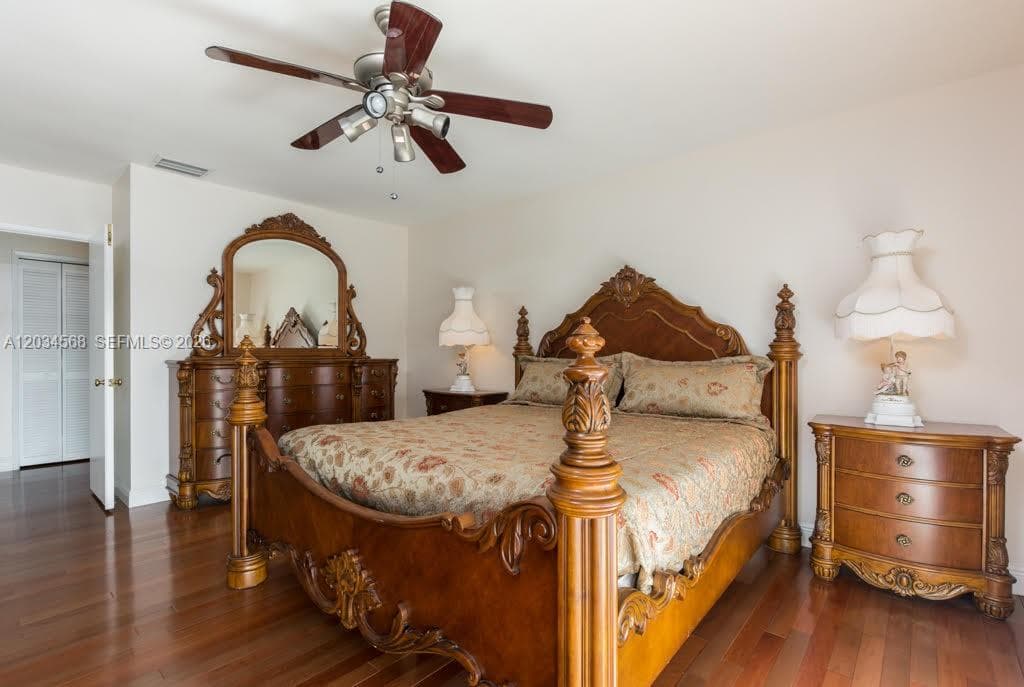 4950 San Amaro Dr, Coral Gables FL 33146 — 18