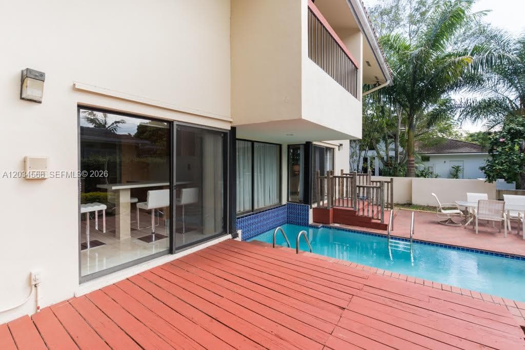 4950 San Amaro Dr, Coral Gables FL 33146 — 29