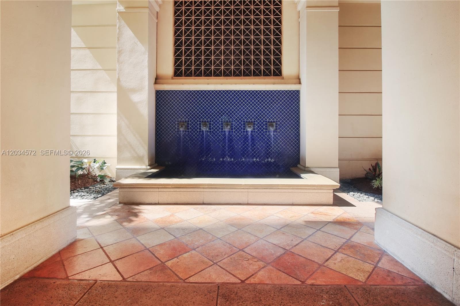 2525 Ponce De Leon Blvd # 300, Coral Gables FL 33134 — 33