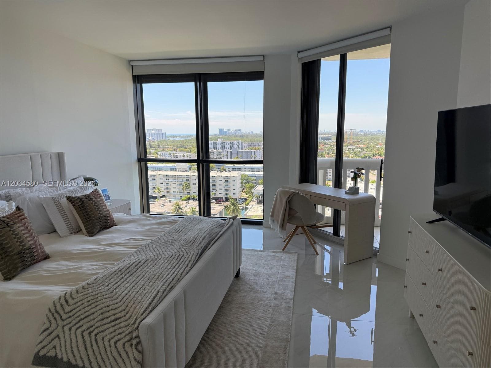 2000 Island Blvd # 1603, Aventura FL 33160 — 12