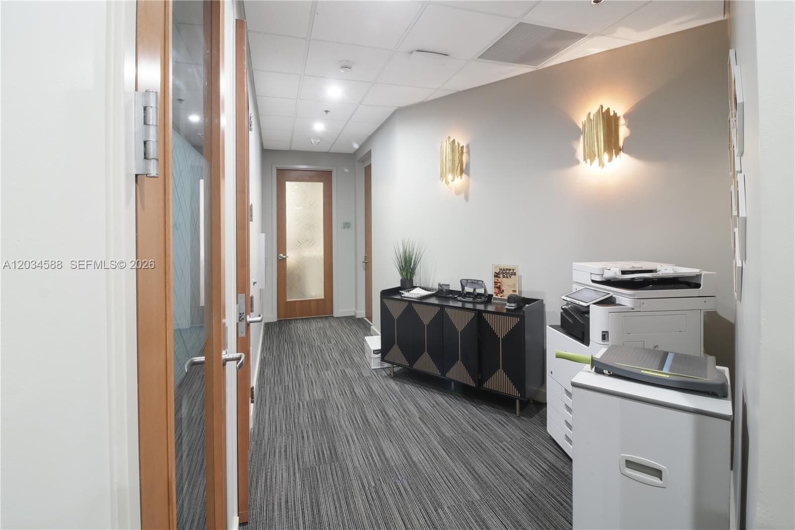 121 Alhambra Cir # 1000, Coral Gables FL 33134 — 33