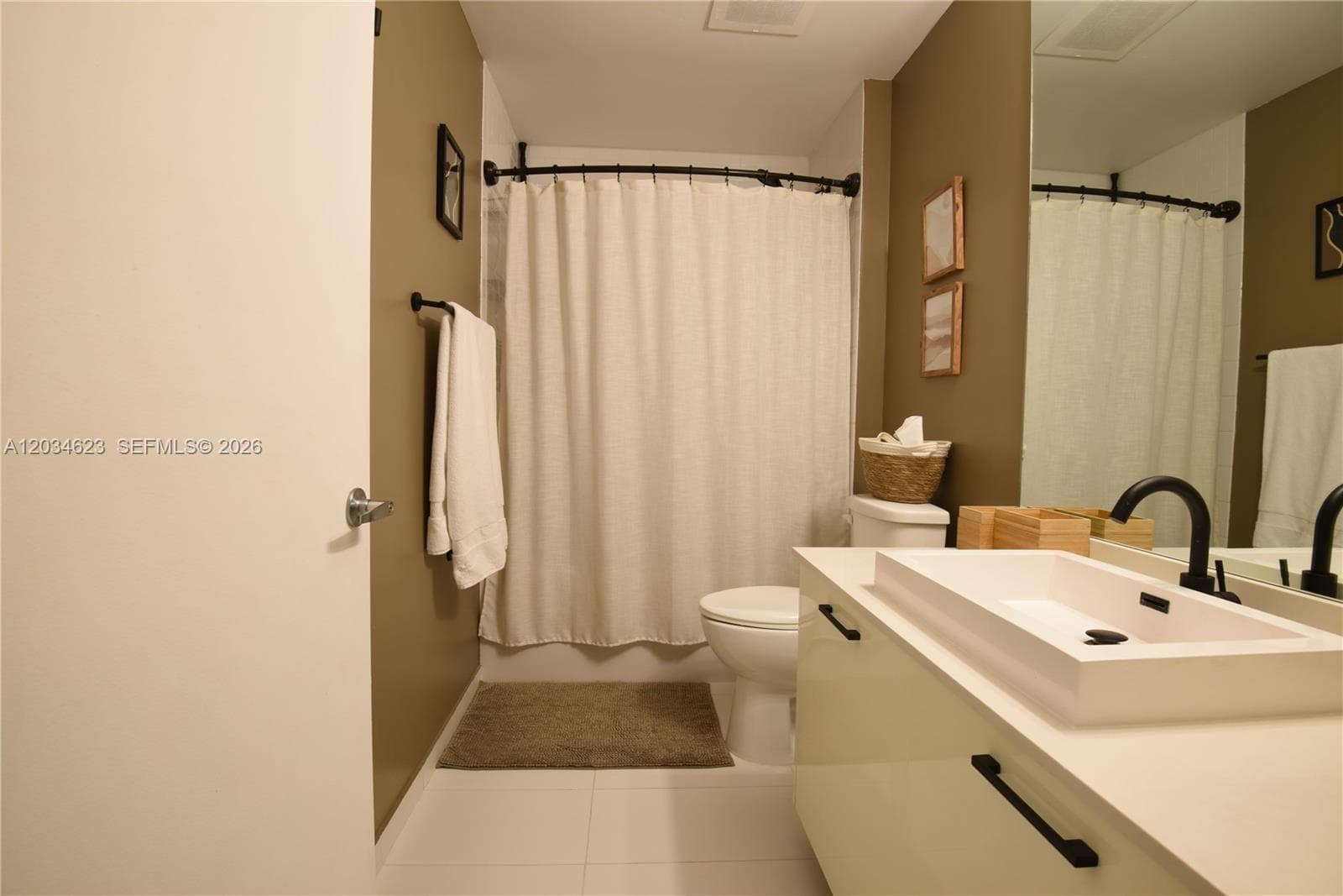 151 SE 1st St # 1907, Miami FL 33131 — 5