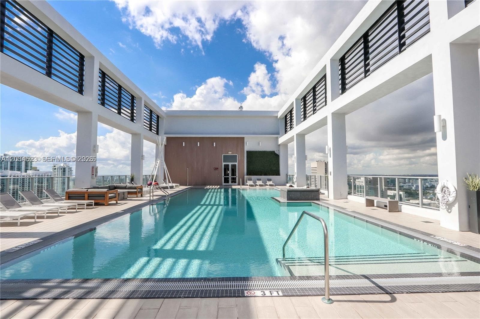 151 SE 1st St # 1907, Miami FL 33131 — 11