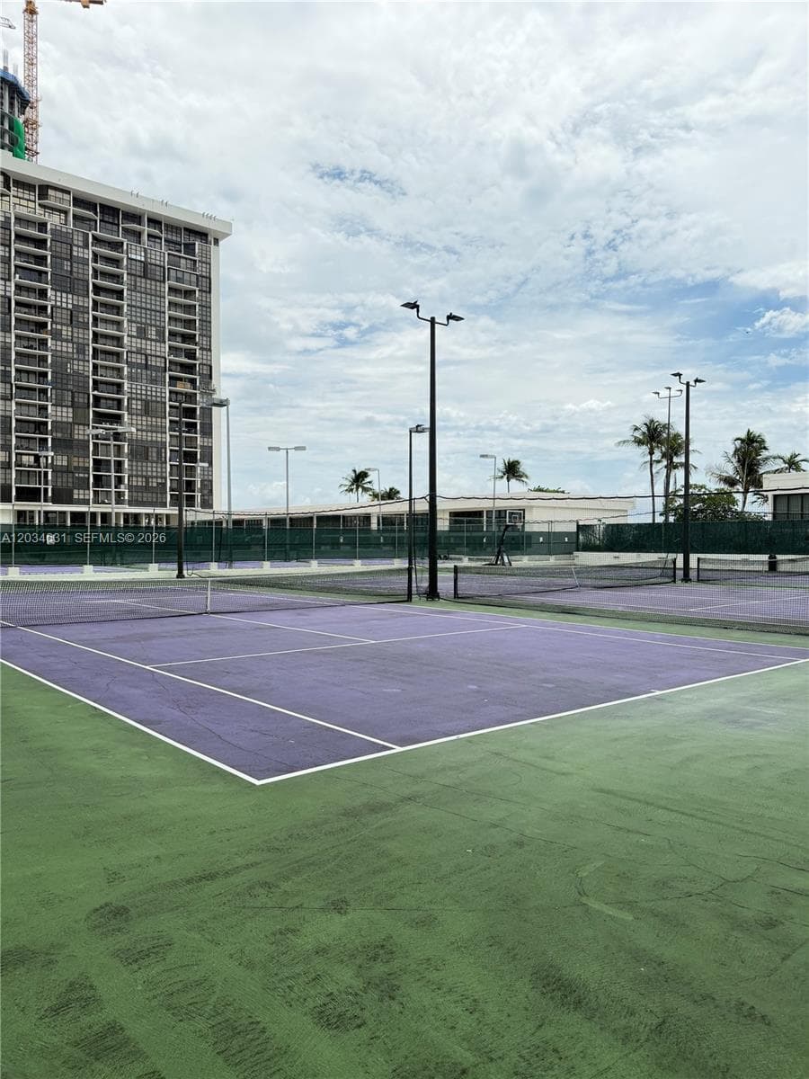 1925 Brickell Ave # 2011, Miami FL 33129 — 40