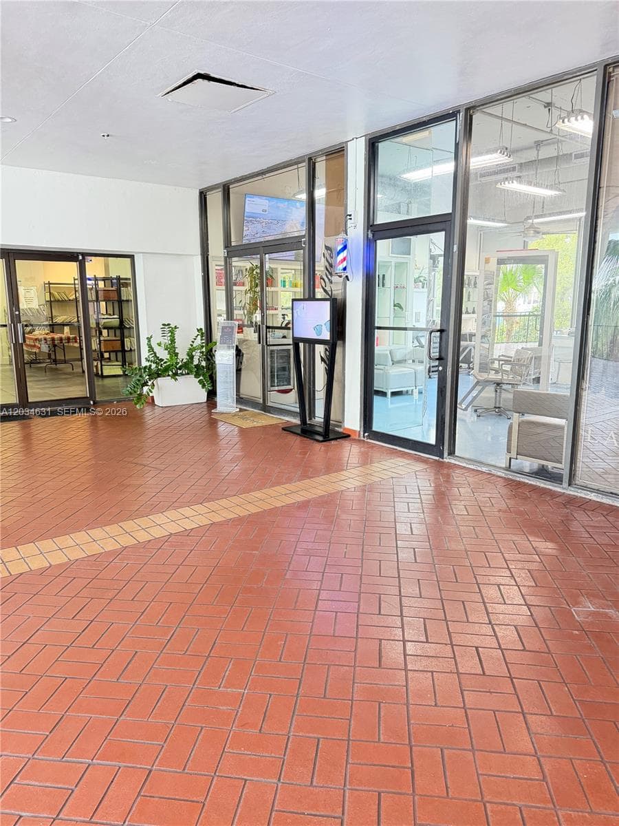 1925 Brickell Ave # 2011, Miami FL 33129 — 29