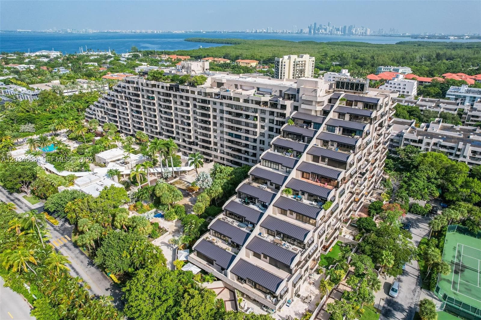 The Emeraldbay @ Key Colo, Key Biscayne, FL — 36