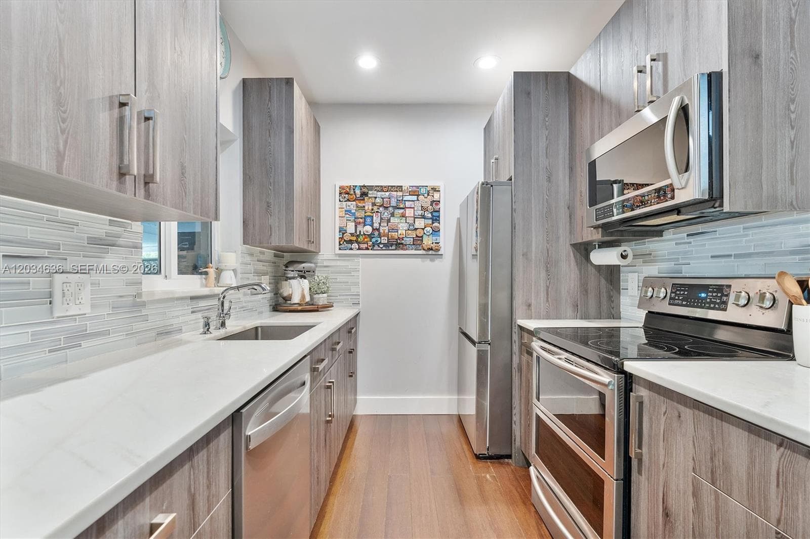 895 NE 129th St, North Miami FL 33161 — 6