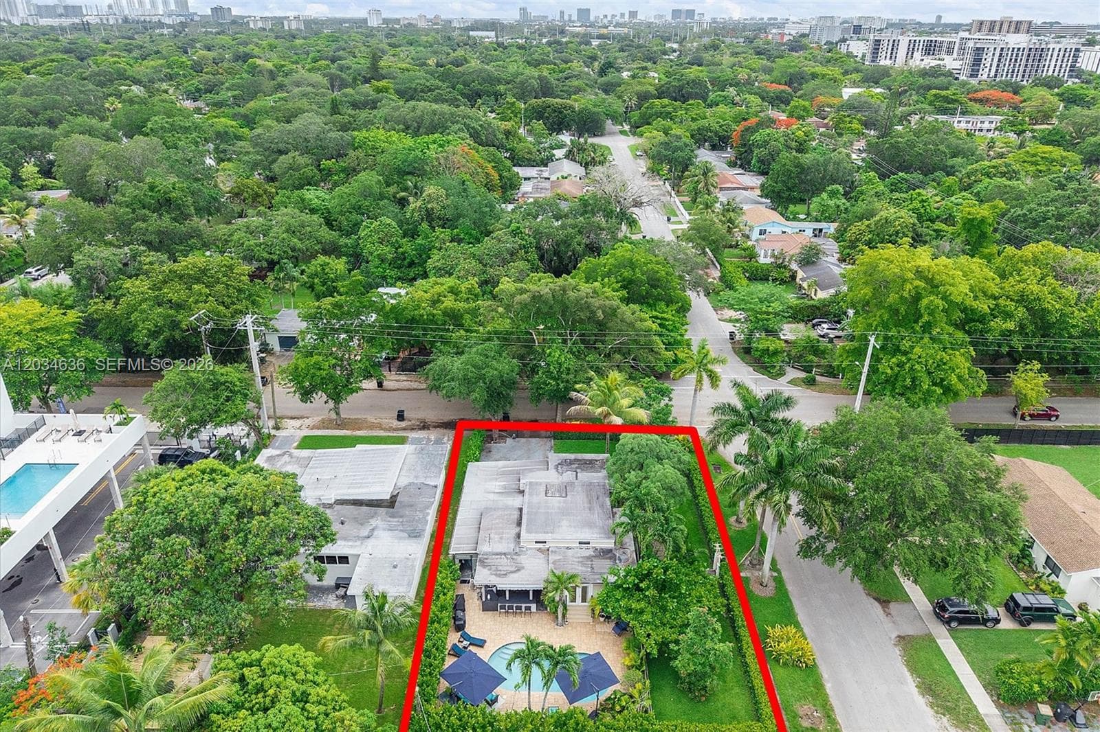 895 NE 129th St, North Miami FL 33161 — 42