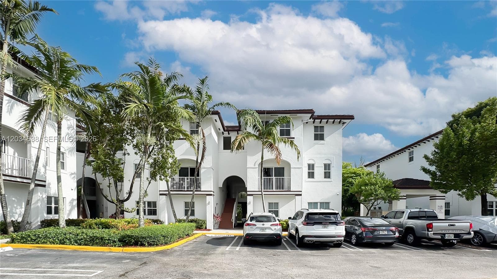 St Maarten At Grand Bay C, Doral, FL — 1