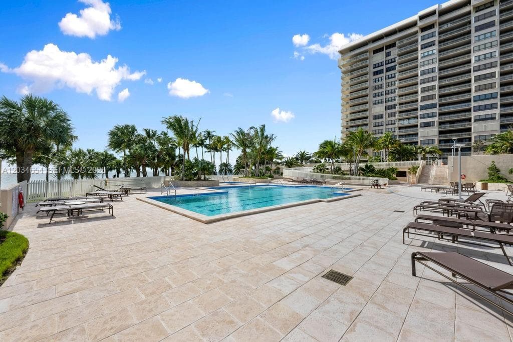 2 Grove Isle Dr # B706, Miami FL 33133 — 26