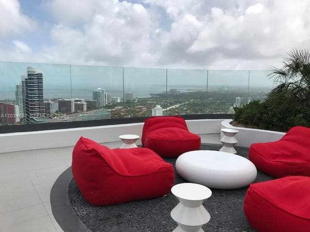 55 SW 9 St # 1605, Miami FL 33130 — 9