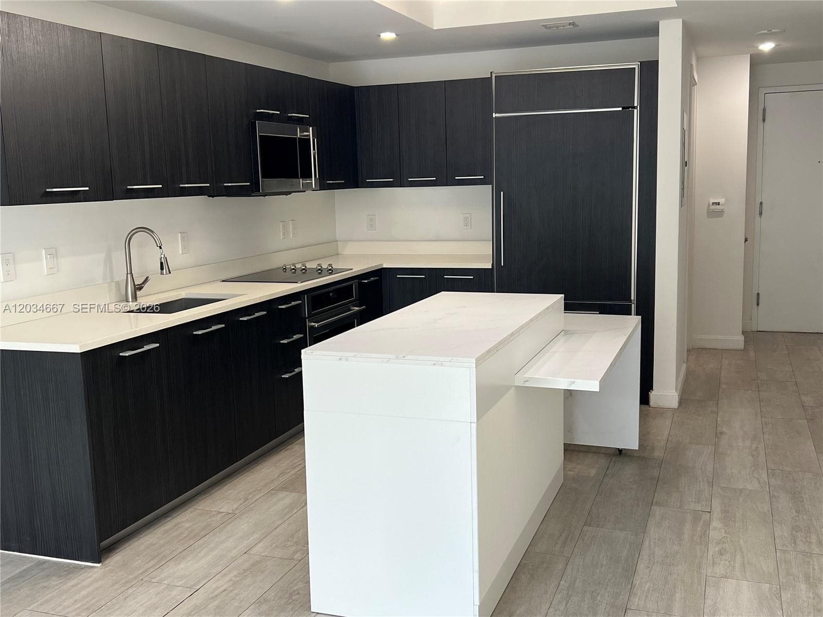 55 SW 9 St # 1605, Miami FL 33130 — 8