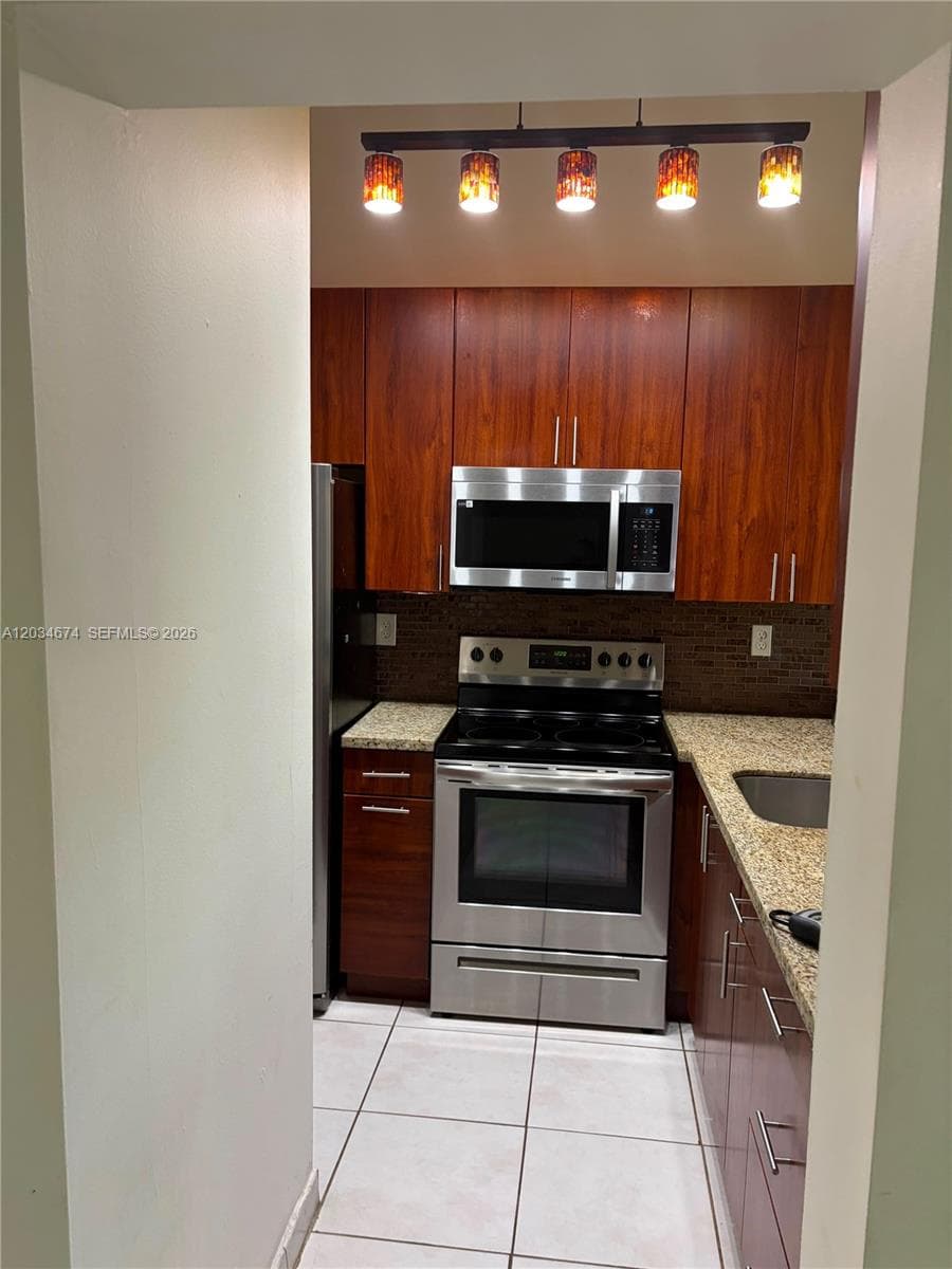 13935 SW 93rd Ln # 13935, Miami FL 33186 — 17