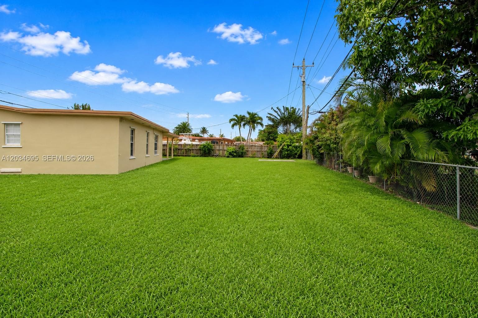 9120 SW 16th St, Miami FL 33165 — 25