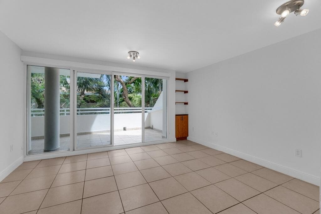 2100 Brickell Avenue # 305, Miami FL 33129 — 16