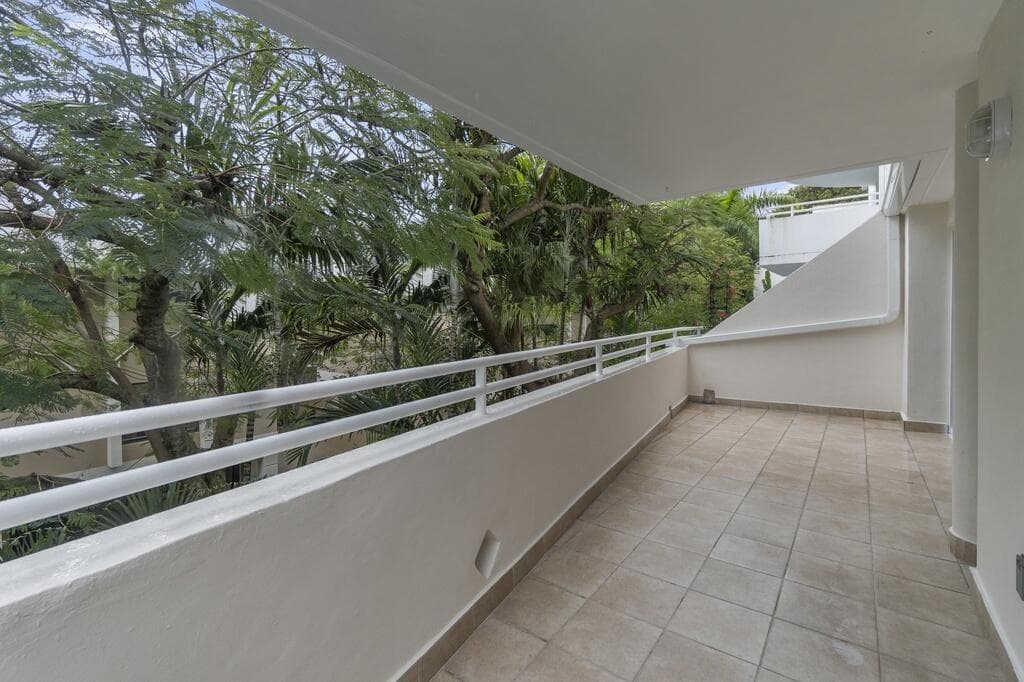 2100 Brickell Avenue # 305, Miami FL 33129 — 25