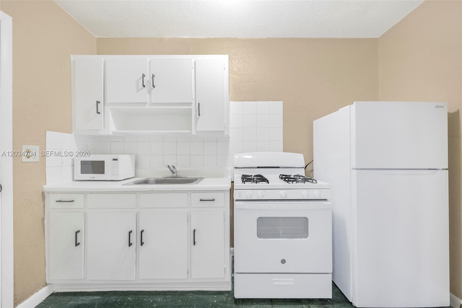 126 SW 18th Ave # 11, Miami FL 33135 — 1