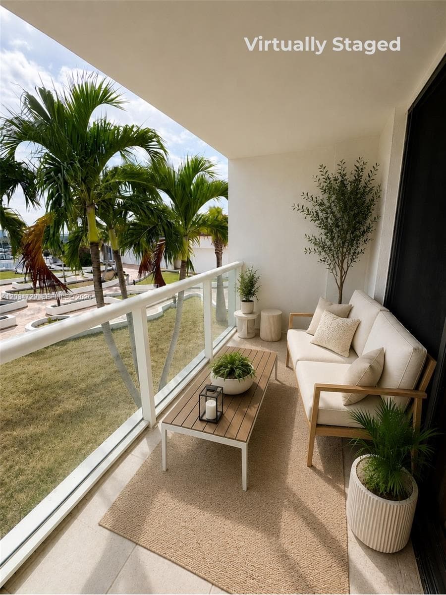 13499 Biscayne Blvd # 504, North Miami FL 33181 — 15