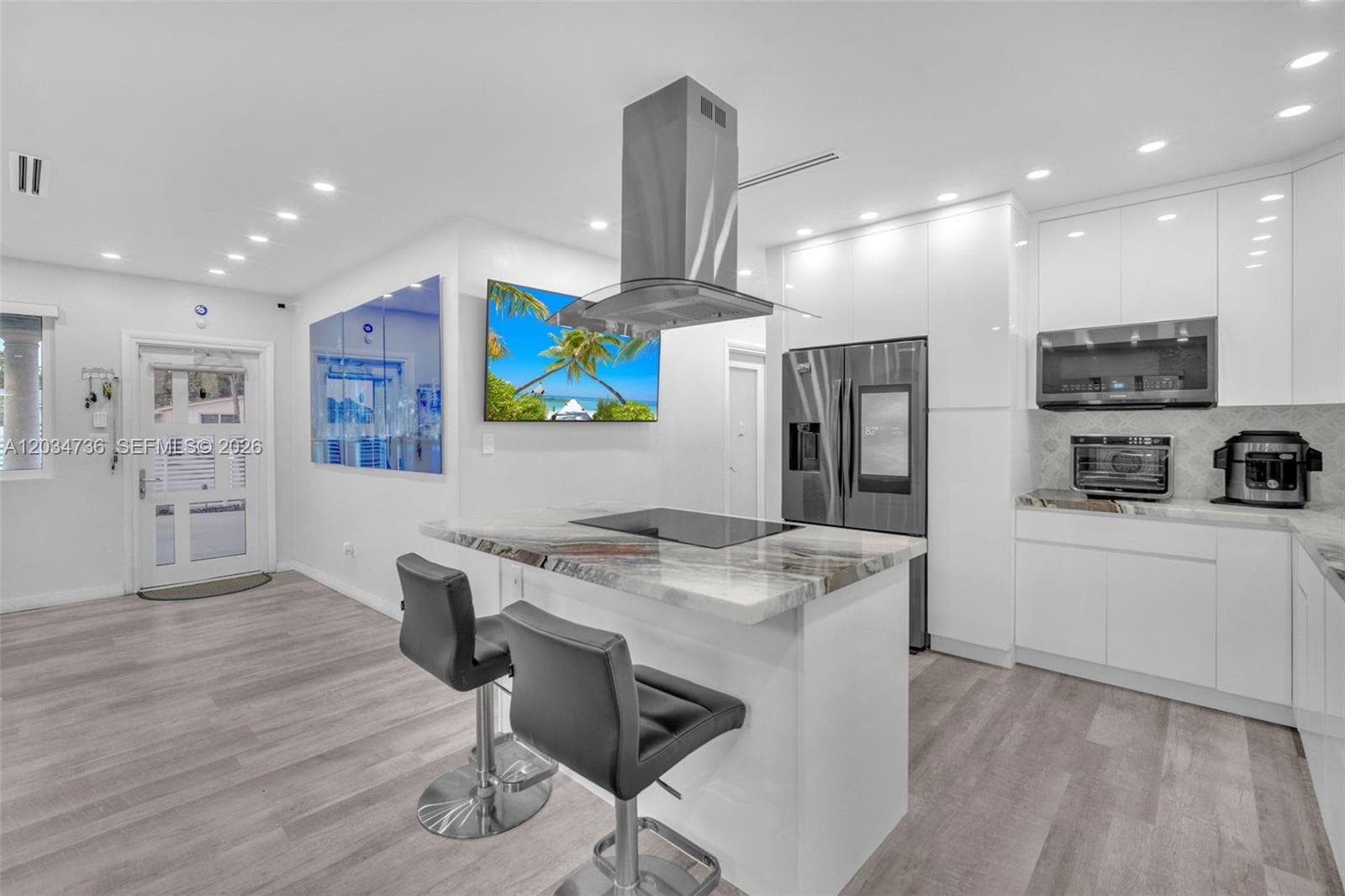 380 W 30th St, Hialeah FL 33012 — 20