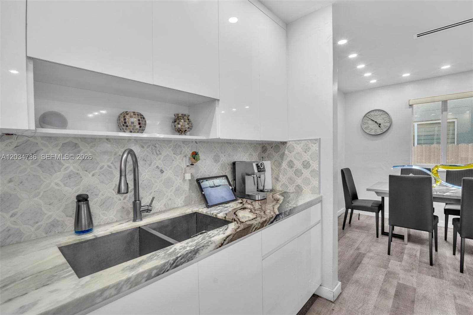 380 W 30th St, Hialeah FL 33012 — 21