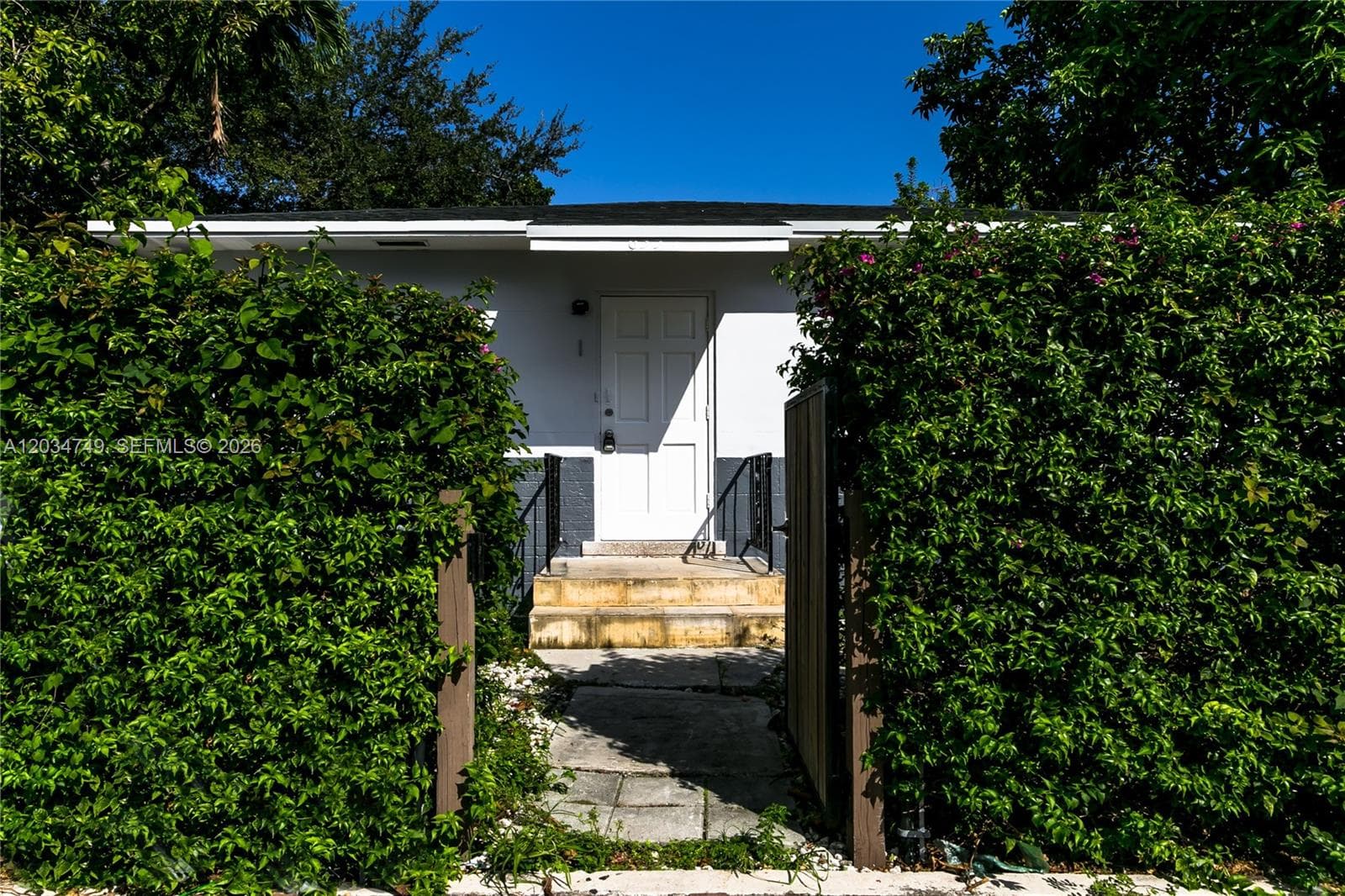635 SW 16th Ave # 3, Miami FL 33135 — 1