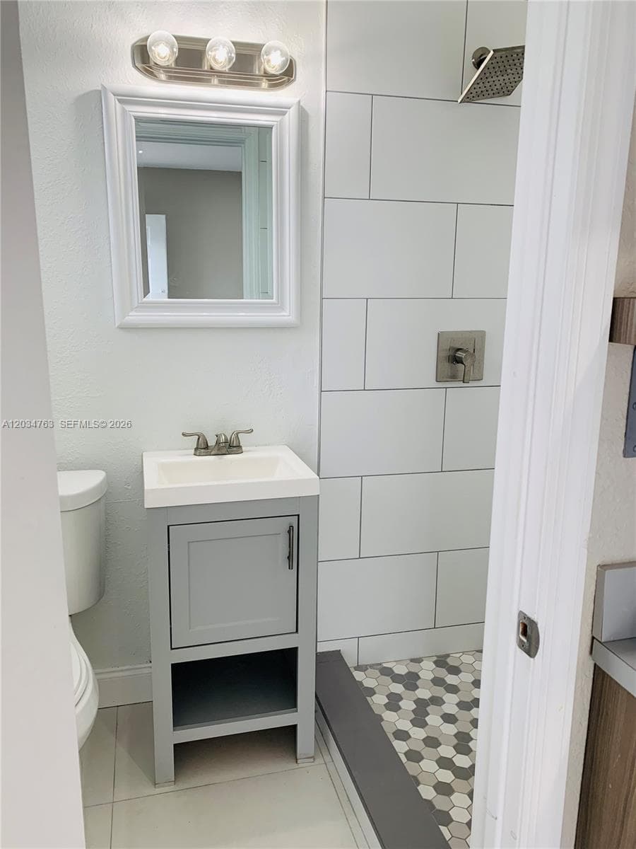 1265 SW 6th St # 13, Miami FL 33135 — 5
