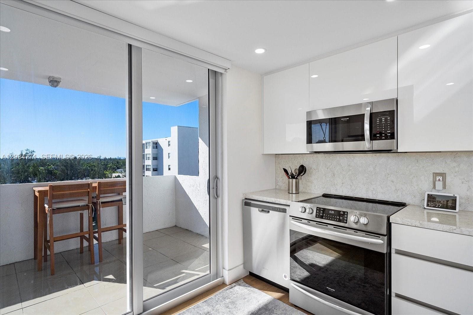 3703 NE 166th St # 701, North Miami Beach FL 33160 — 13
