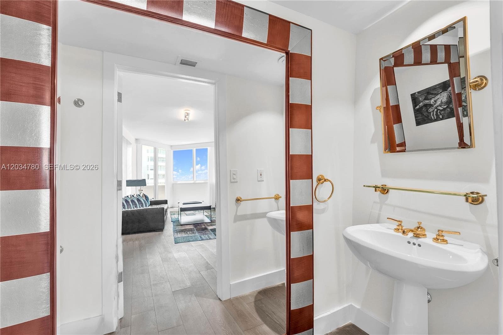 300 S POINTE DR # 809, Miami Beach FL 33139 — 28