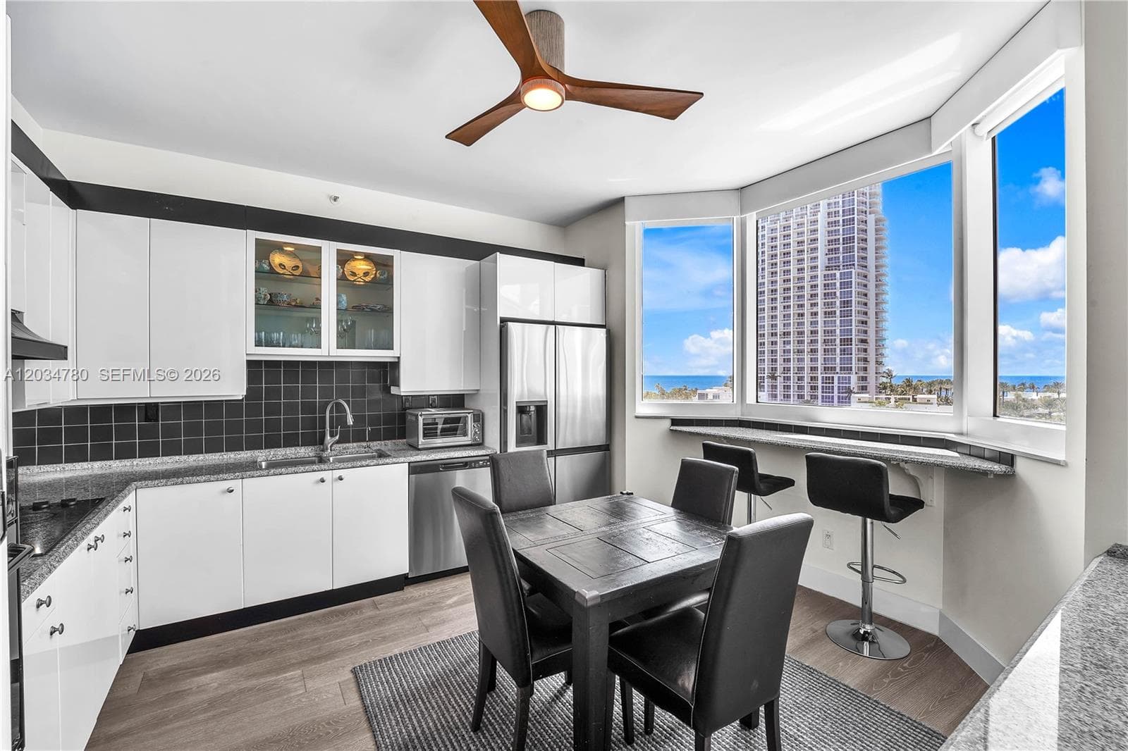 300 S POINTE DR # 809, Miami Beach FL 33139 — 10