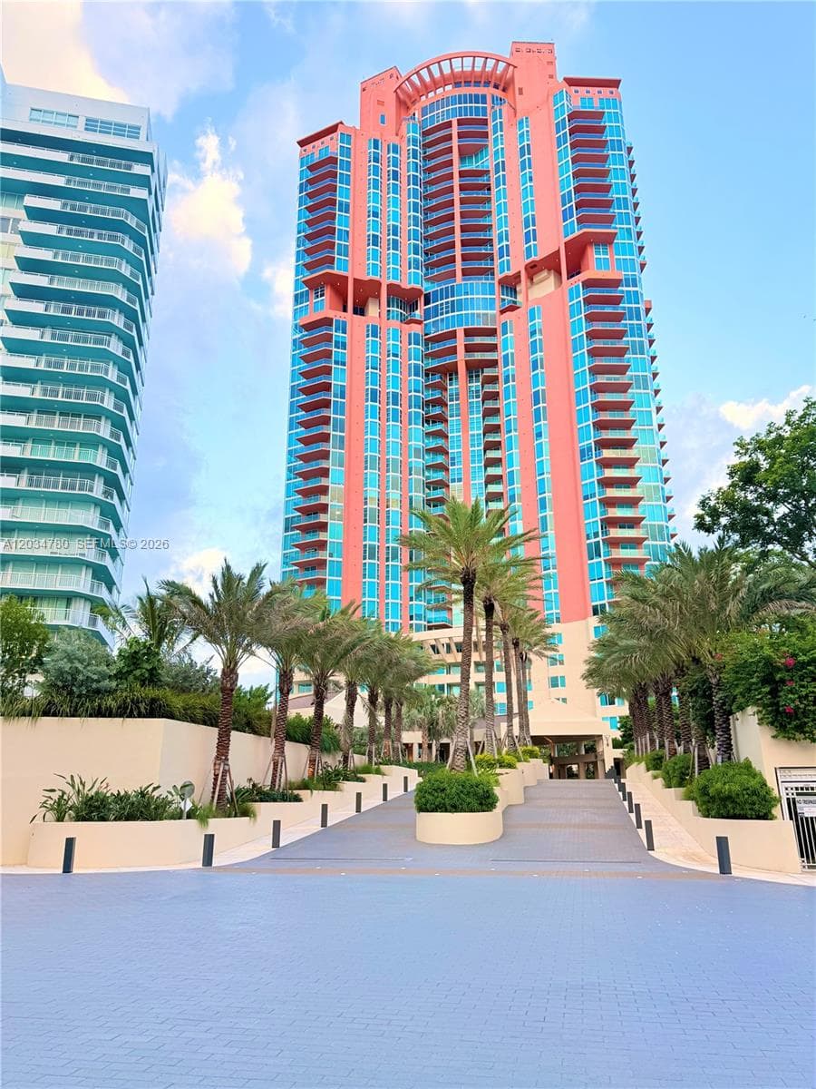 300 S POINTE DR # 809, Miami Beach FL 33139 — 35