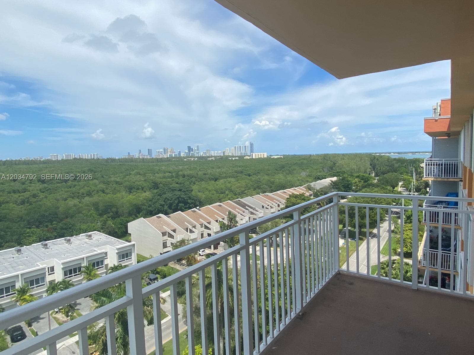 2450 NE 135th St # 1012, North Miami FL 33181 — 2