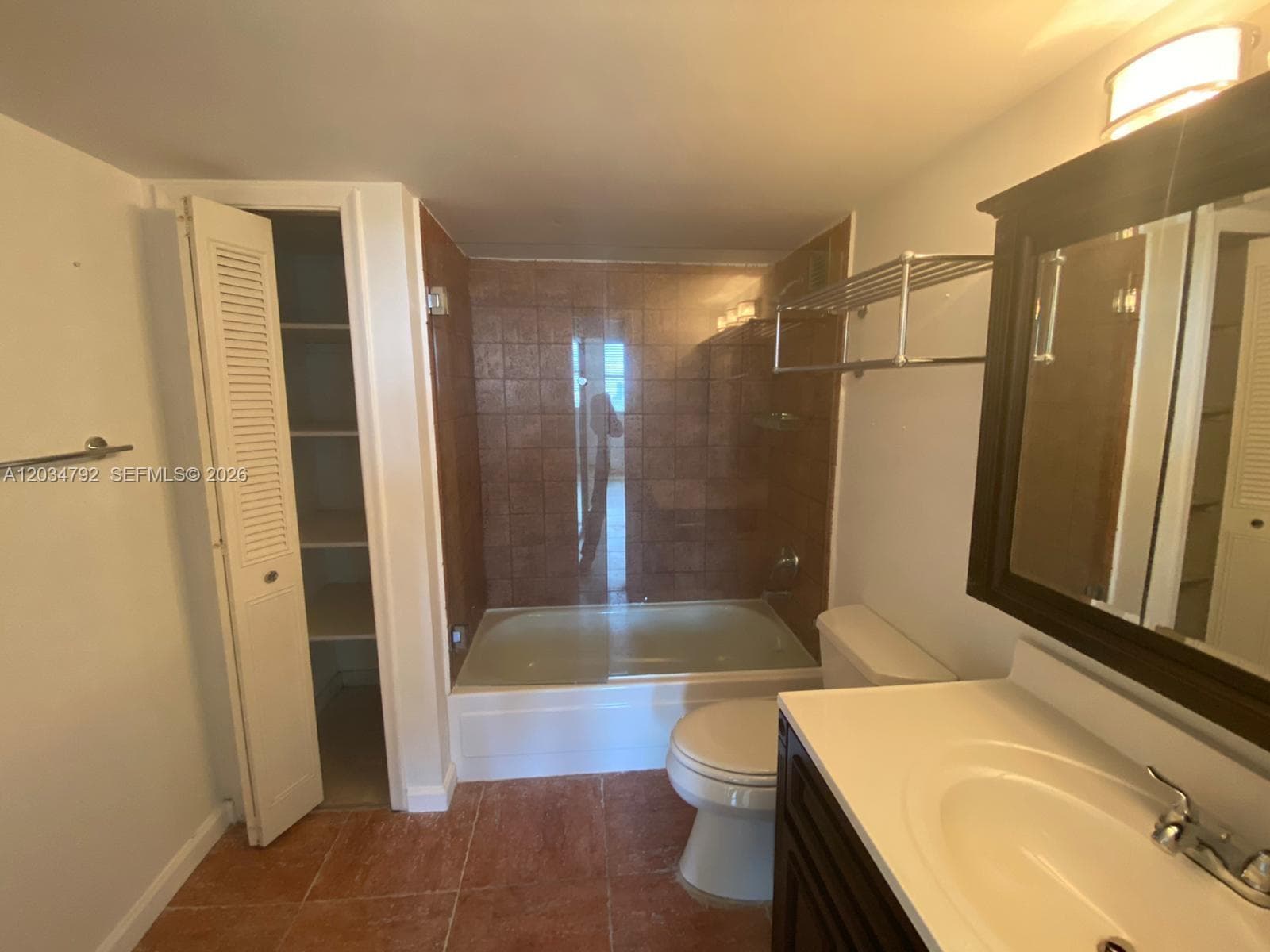2450 NE 135th St # 1012, North Miami FL 33181 — 12