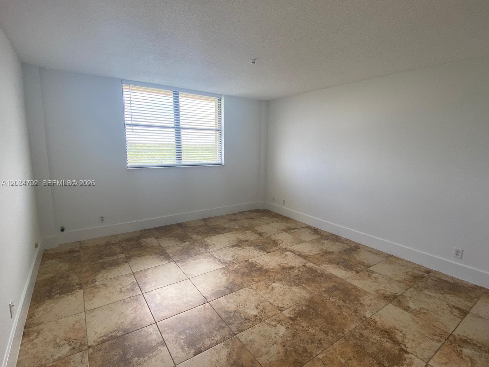 2450 NE 135th St # 1012, North Miami FL 33181 — 7