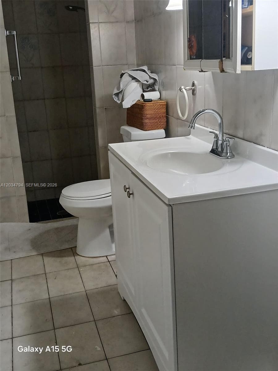4427 SW 16th St, Miami FL 33134 — 12