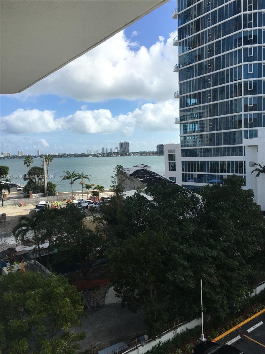 395 NE 21st St # 403, Miami FL 33137 — 7