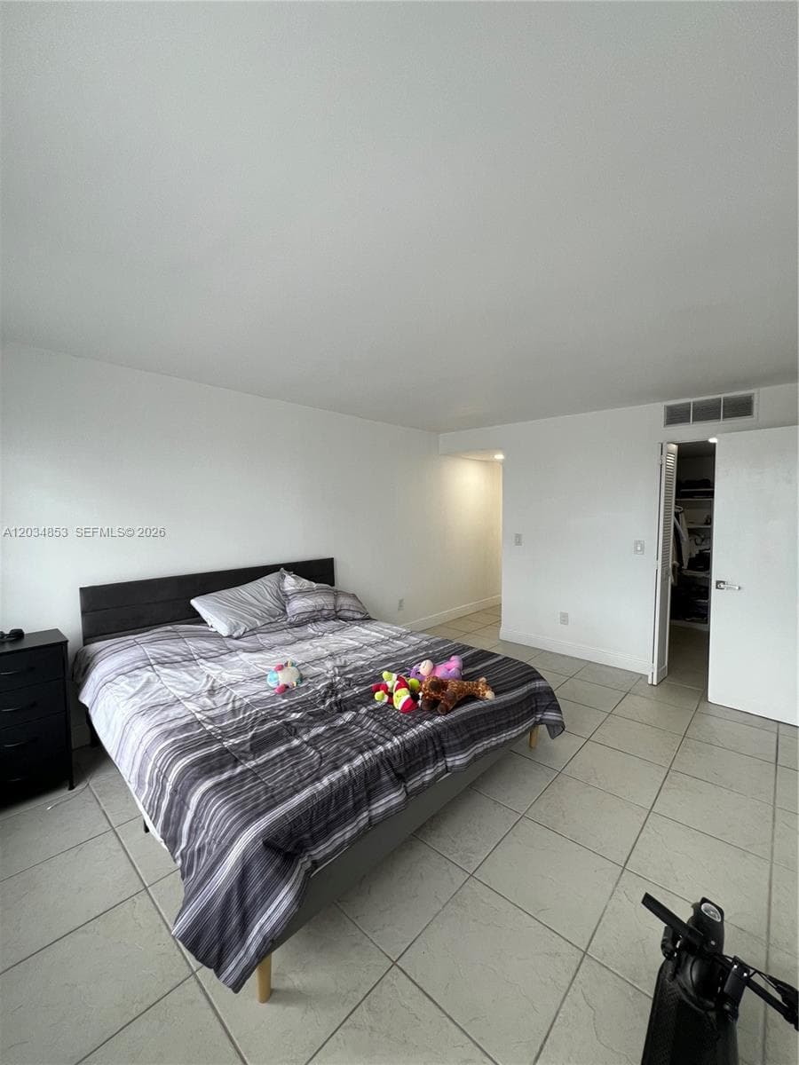 6545 Indian Creek Dr # 509, Miami Beach FL 33141 — 12