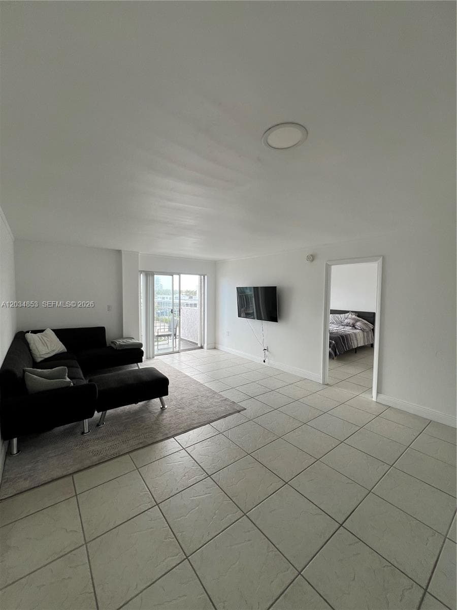 6545 Indian Creek Dr # 509, Miami Beach FL 33141 — 10