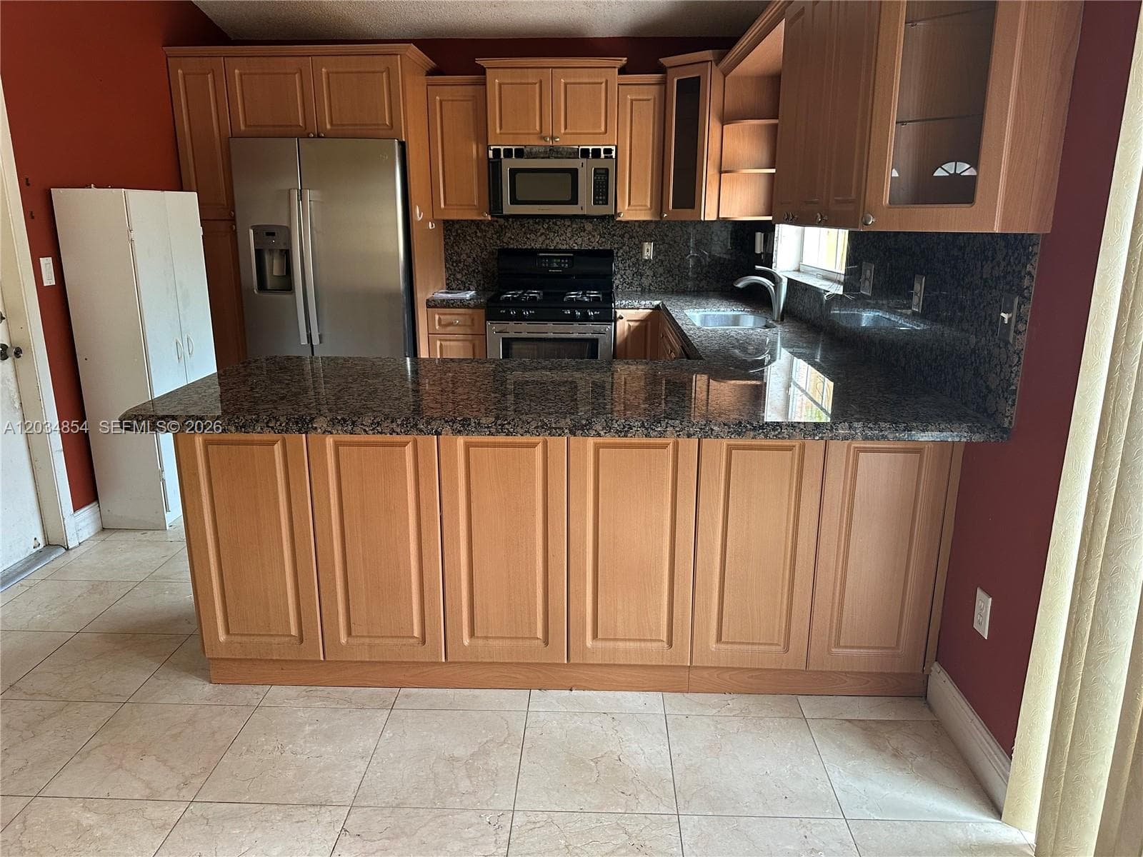 5768 NW 98, Doral FL 33178 — 2