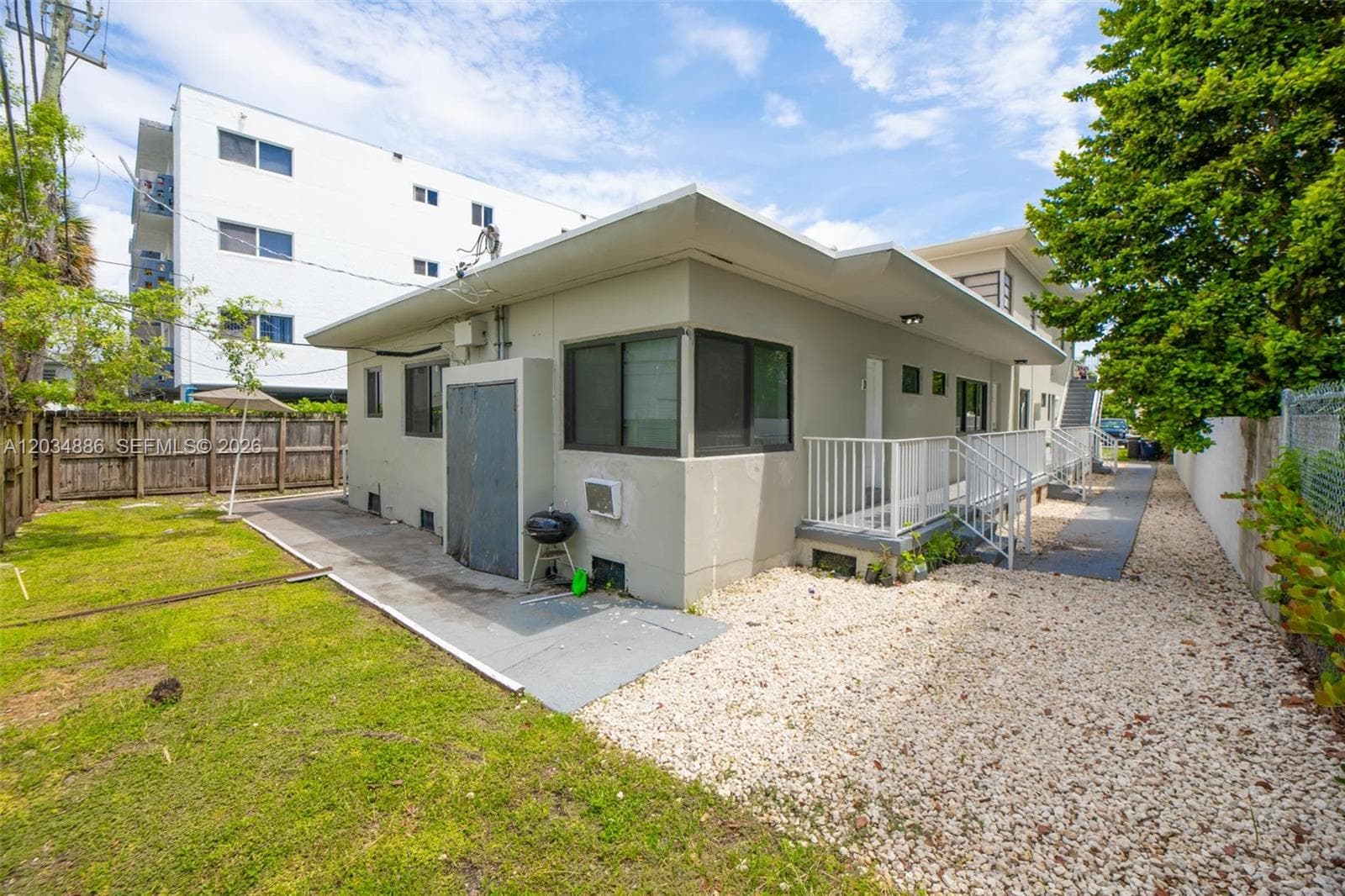 1980 Biarritz Dr, Miami Beach FL 33141 — 14