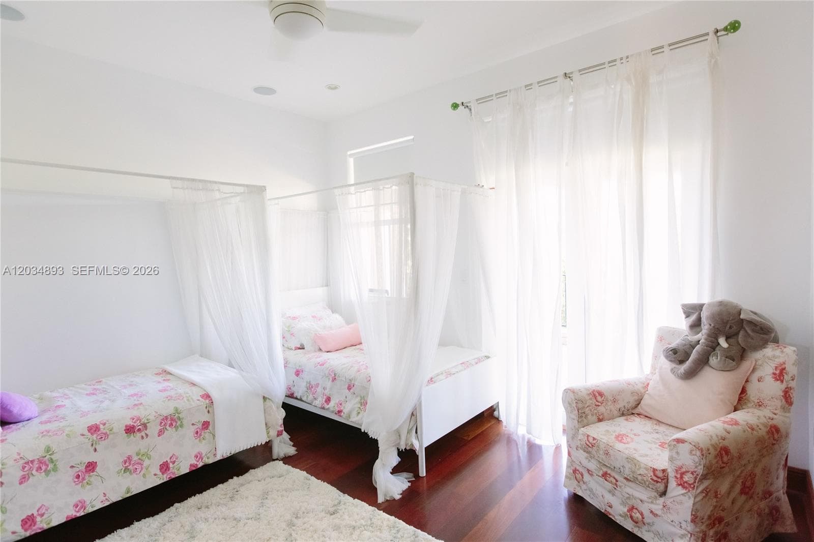 335 W Enid Dr, Key Biscayne FL 33149 — 23