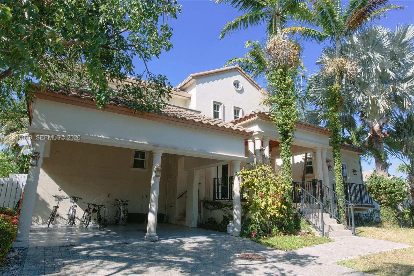 335 W Enid Dr, Key Biscayne FL 33149 — 35
