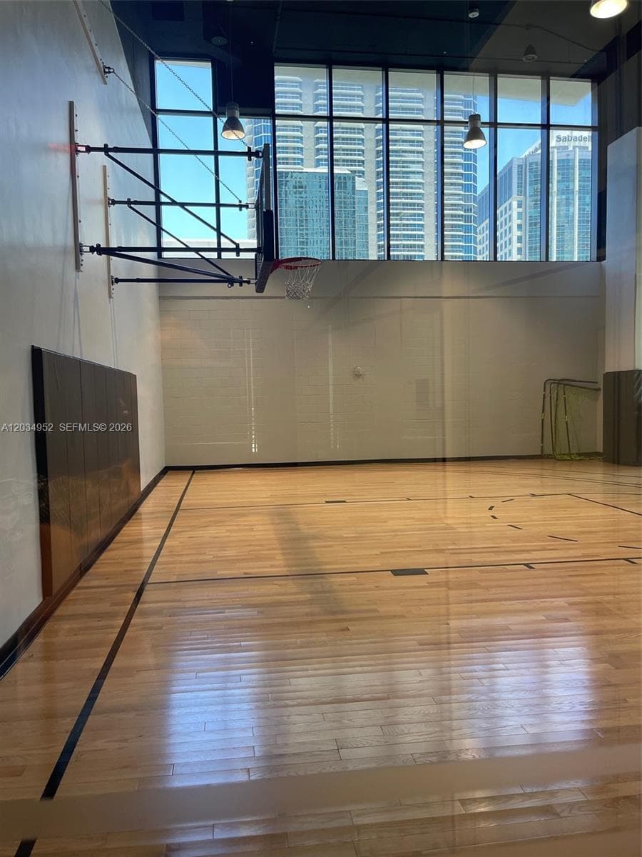 1010 Brickell Ave # 3810, Miami FL 33131 — 13