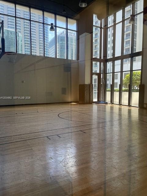 1010 Brickell Ave # 3810, Miami FL 33131 — 17