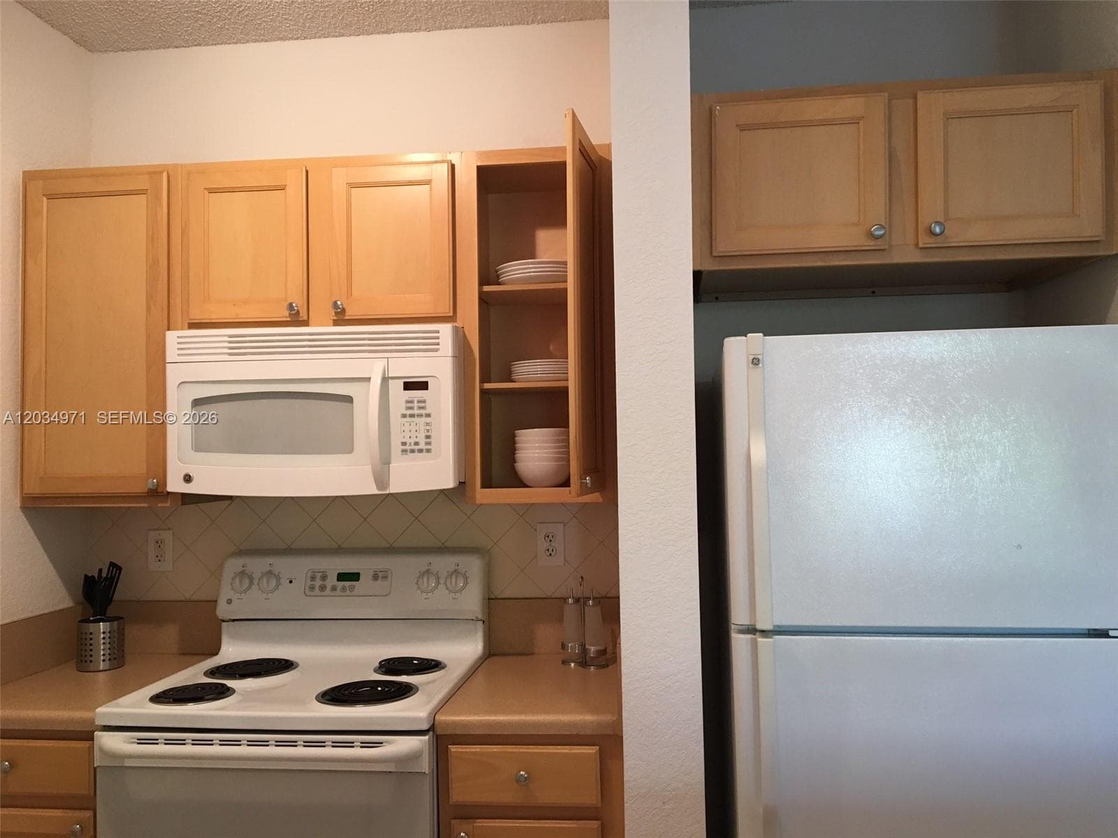 6001 SW 70th ST # 335, South Miami FL 33143 — 5