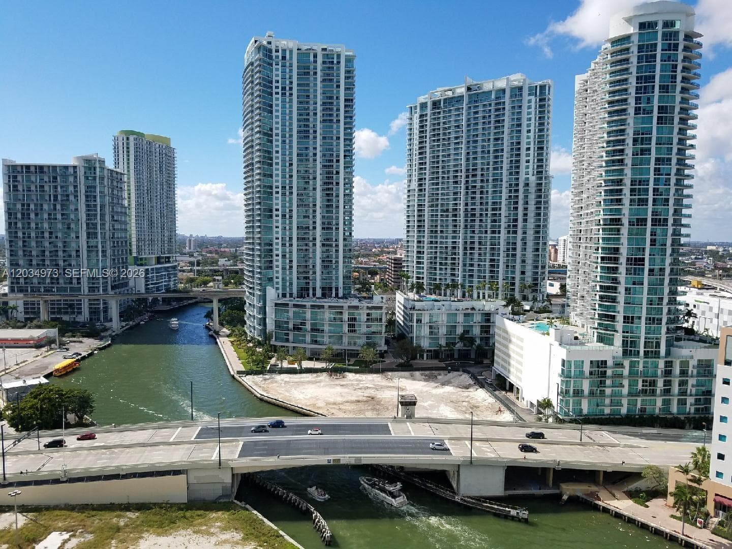 31 SE 5th St # 2205, Miami FL 33131 — 1